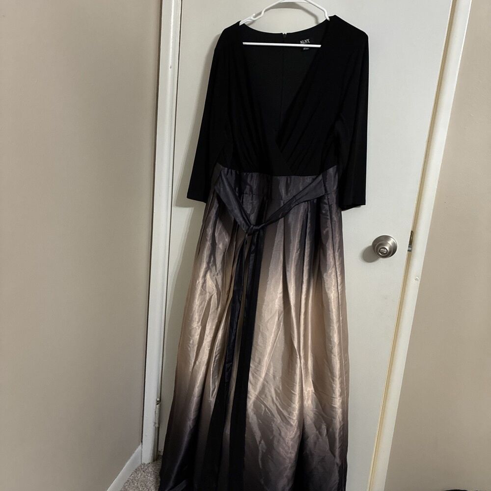 SLNY Women’s Formal Dress Size 18W